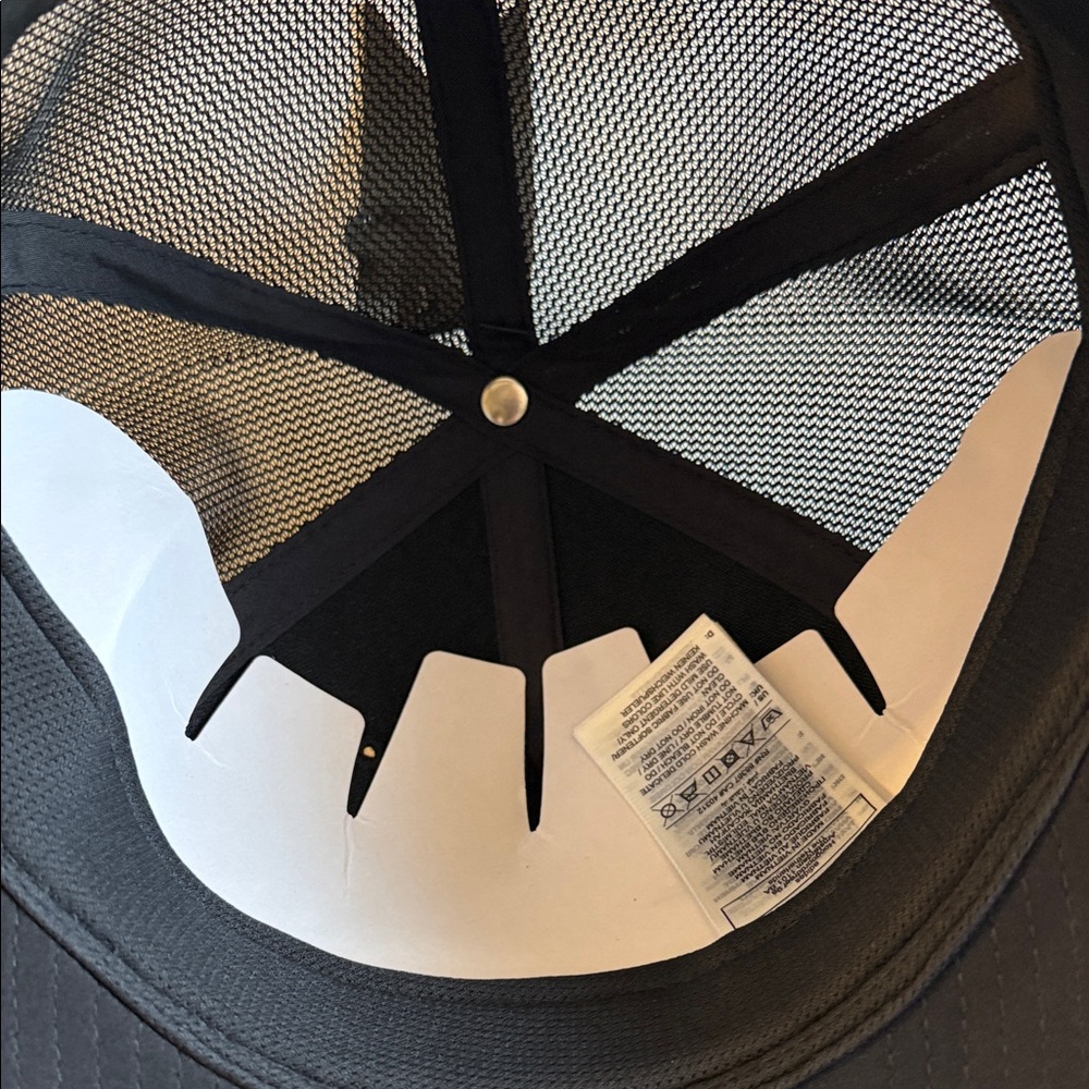 Adidas Black Golf Cap - Picture 5 of 6
